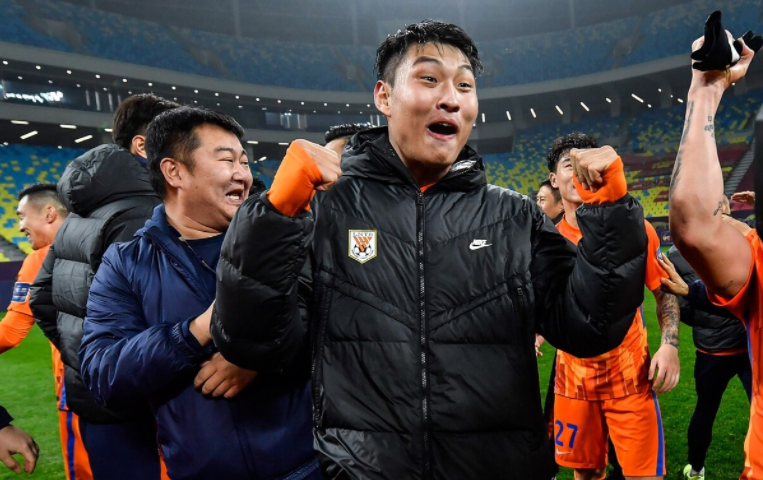 德国杯倒计时，菲尼克斯太阳赛前战术微调，细节引发关注，球迷炸锅，团队化学反应显著的简单介绍